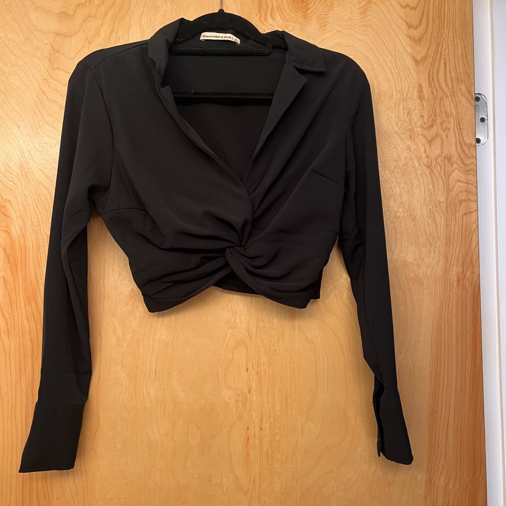 Abercrombie & Fitch Black Twist-Front Cropped Blouse